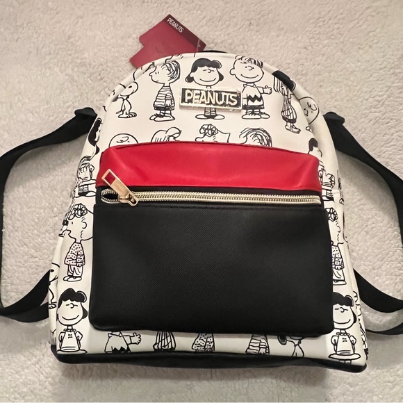 Peanuts | Bags | Bioworld Peanuts Mini Backpack Charlie Brown Snoopy ...